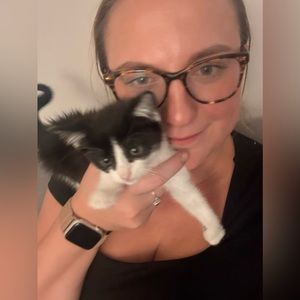 Meet your Posher, Danielle